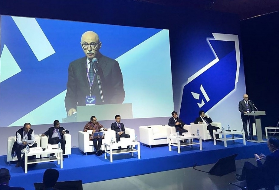 Azərbaycanın nümayəndə heyəti Beşinci Moskva Beynəlxalq Təhsil Salonu çərçivəsində forumda iştirak edir