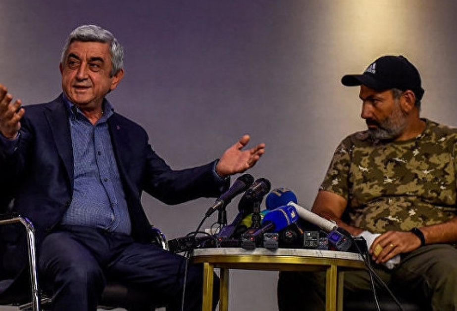Serj Sarkisyan ilə Nikol Paşinyan arasında bir neçə dəqiqə davam edən görüş nəticəsiz qalıb