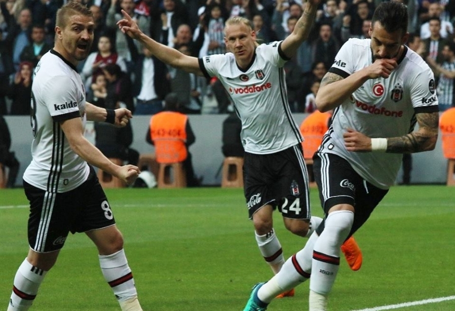 Türkiyə Superliqası: "Beşiktaş" çempionatda "Qalatasaray"la arasındakı xal fərqini azaldıb