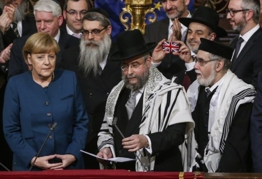 Merkel: Almaniya yəhudilərin tam təhlükəsizliyini təmin edəcək
