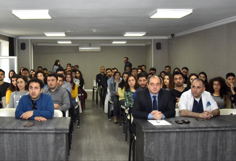 Tibb Universitetində ödənişsiz seminarlar keçirilir