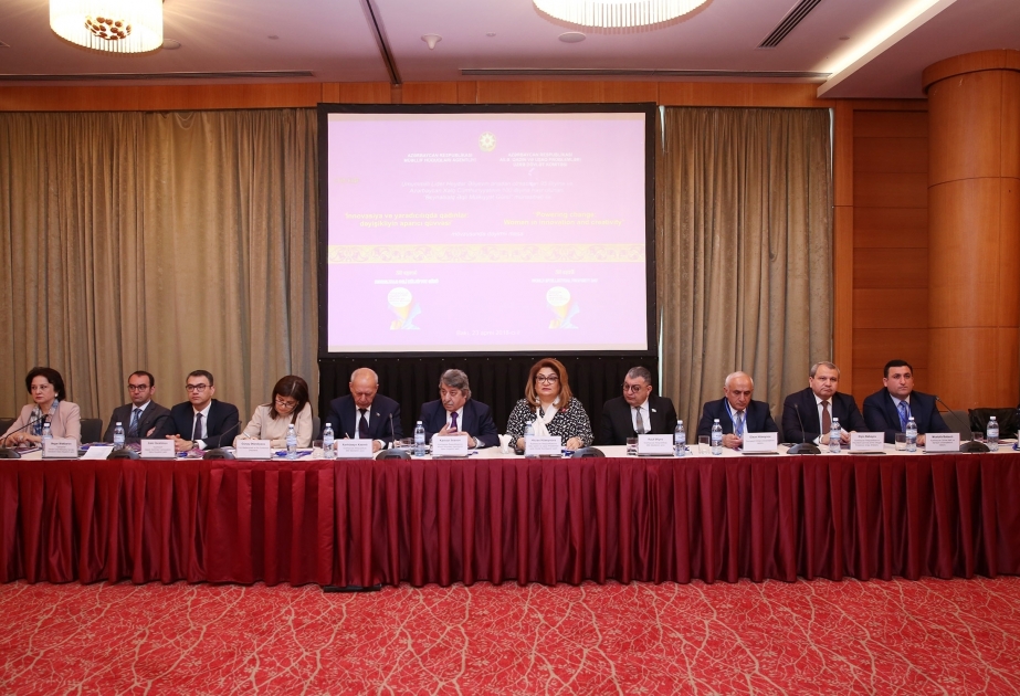 “Dəyirmi masa”da “İnnovasiya və yaradıcılıqda qadınlar: dəyişikliyin aparıcı qüvvəsi” mövzusu müzakirə olunub YENİLƏNİB