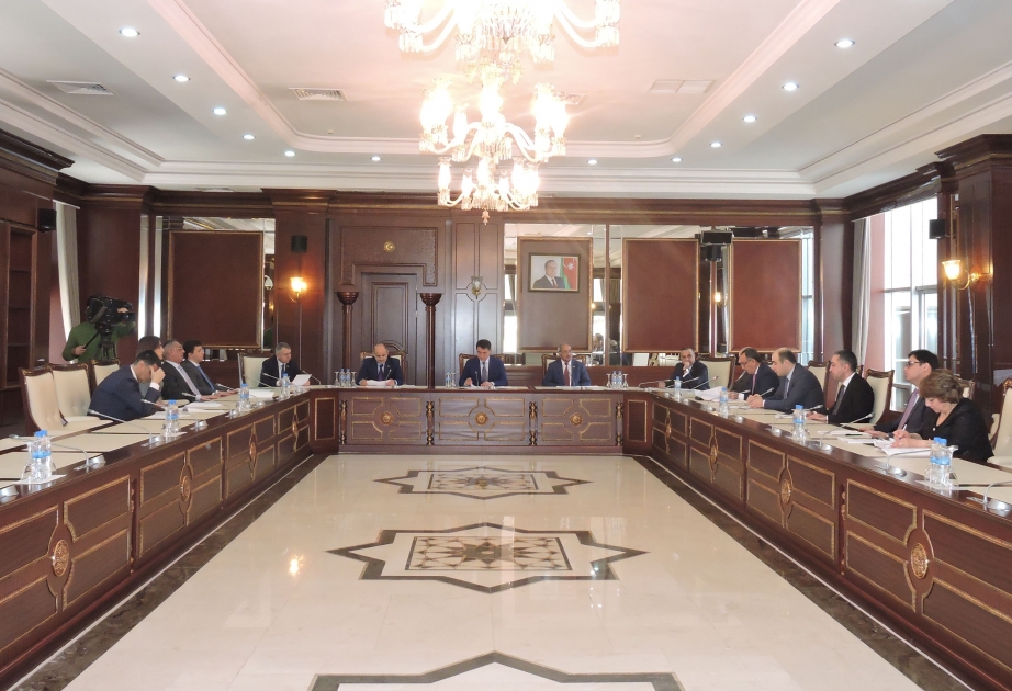 Milli Məclisin hüquq siyasəti və dövlət quruculuğu komitəsinin iclası keçirilib