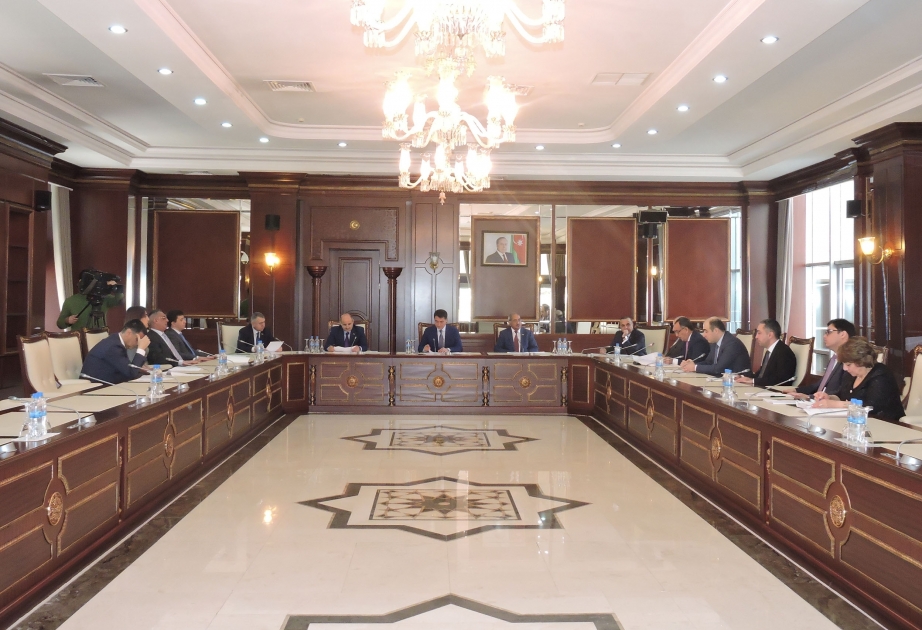 Состоялось заседание комитета Милли Меджлиса по правовой политике и государственному строительству