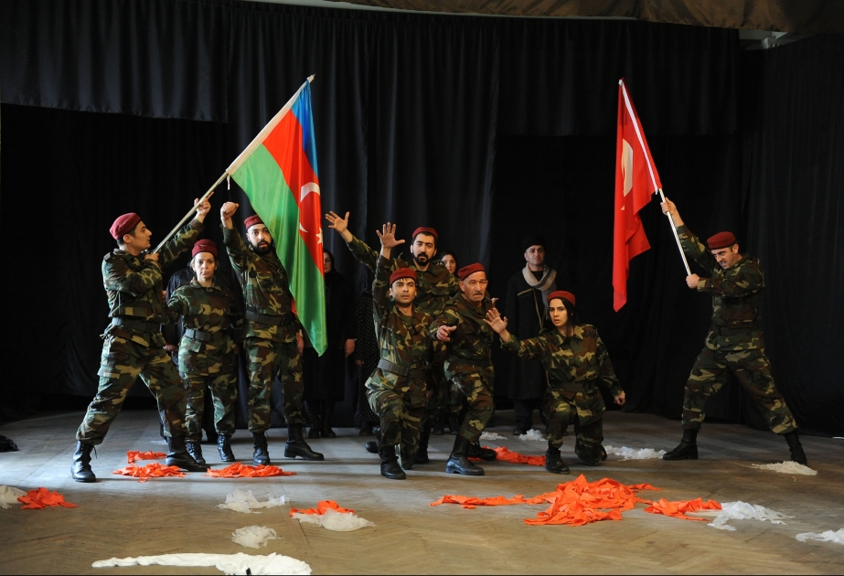İrəvan Teatrı Türkiyəyə qastrol səfərinə hazırlaşır