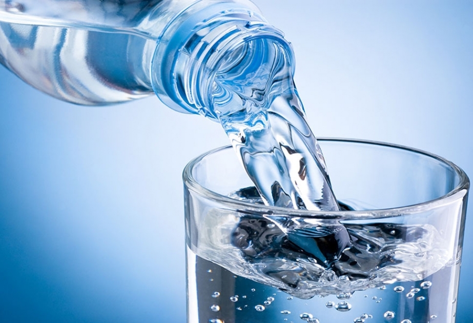 Можно ли навредить себе, выпив слишком много воды?