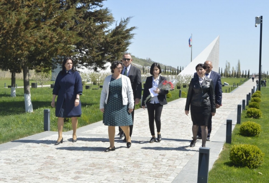 İsrailin Azərbaycandakı səfiri Quba Soyqırımı Memorial Kompleksini ziyarət edib