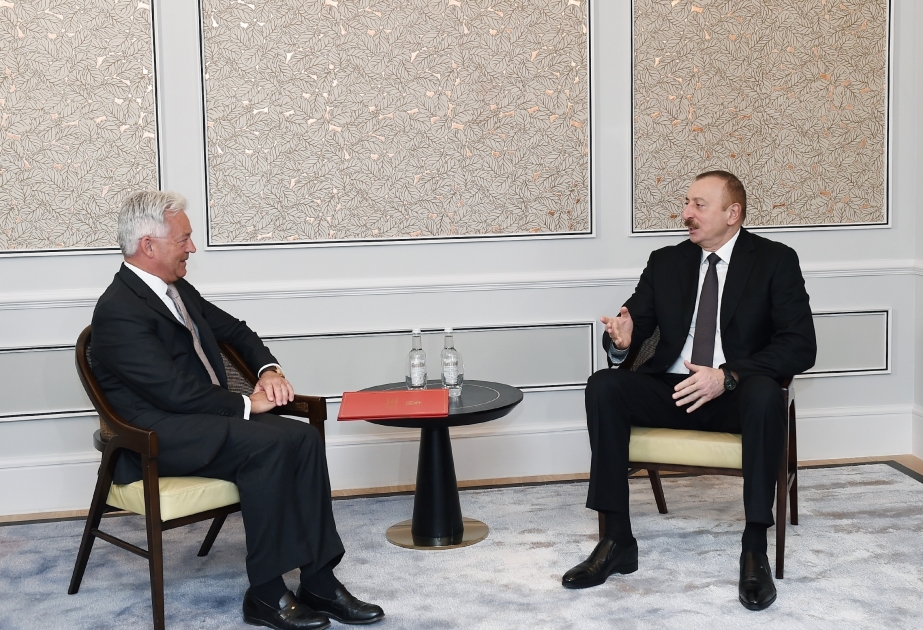 Le président Ilham Aliyev rencontre le Secrétaire d'Etat britannique aux Affaires étrangères à Londres VIDEO