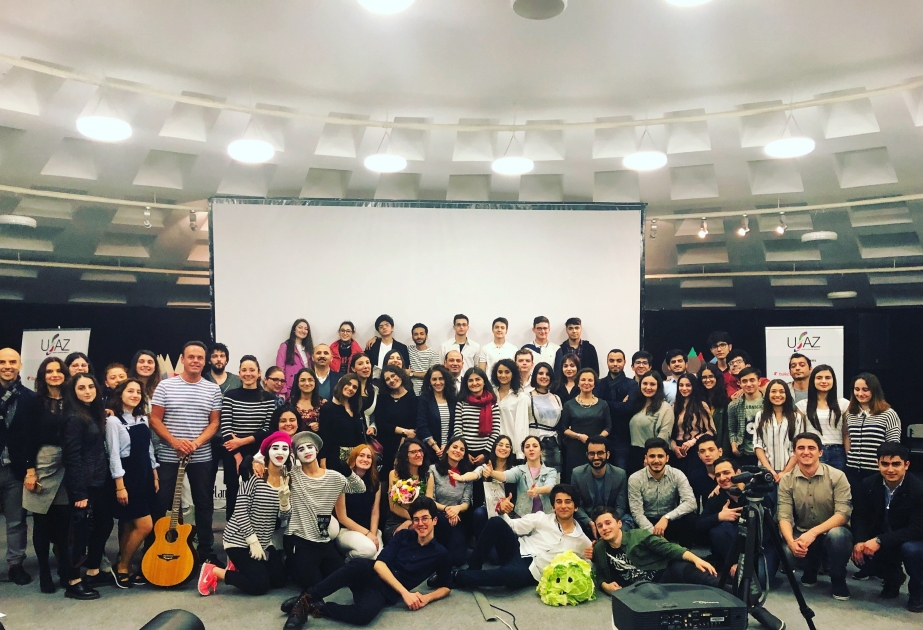 Компания Bakcell поддержала концерт в честь дня Франкофонии