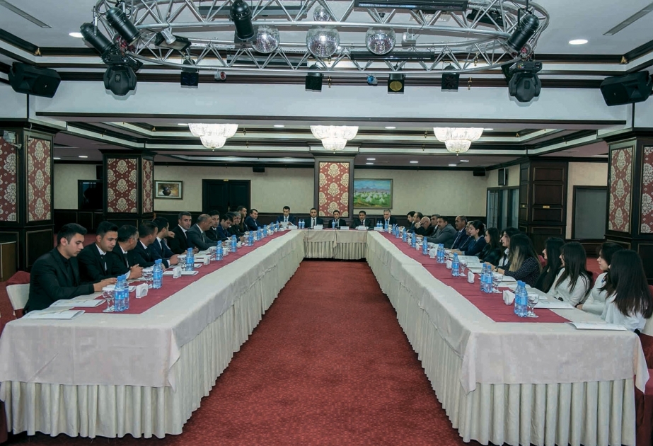 Naxçıvanda “Vəkillik etikası: müasir çağırışlar” mövzusunda seminar keçirilib