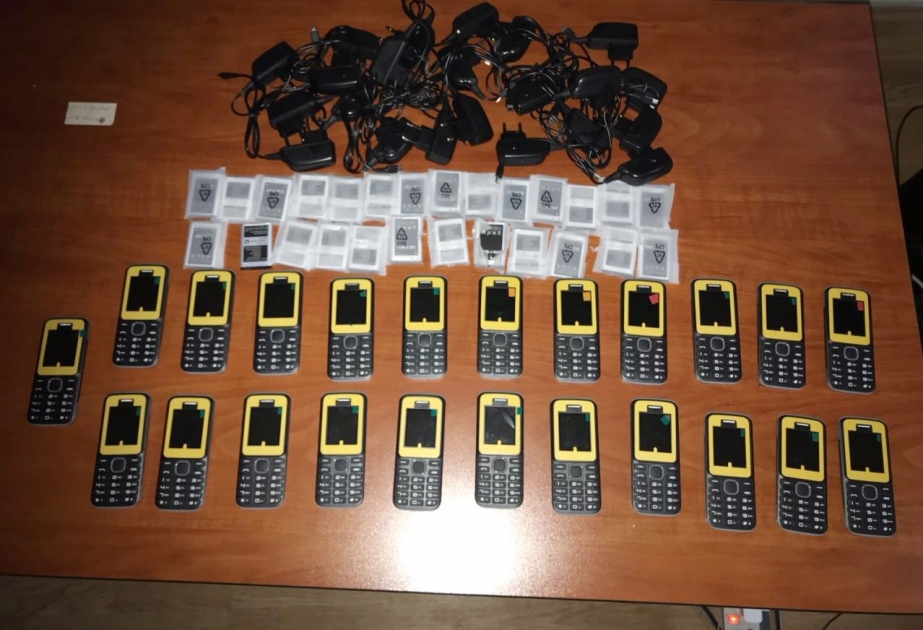 Gömrük orqanlarına bəyan edilməyən mobil telefonlar aşkarlanıb