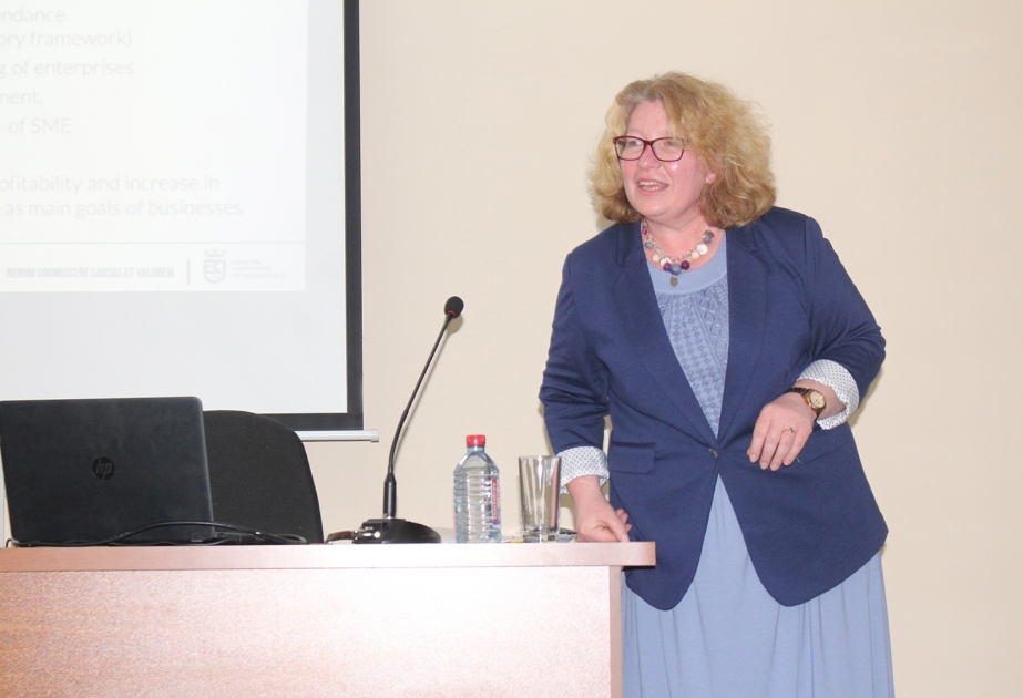 Polşalı alim Azərbaycan Universitetinin tələbələri üçün mühazirə oxuyub