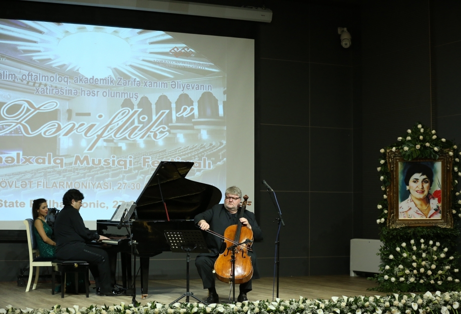 Gəncədə “Zəriflik” Beynəlxalq Musiqi Festivalı çərçivəsində ilk konsert təşkil olunub VİDEO