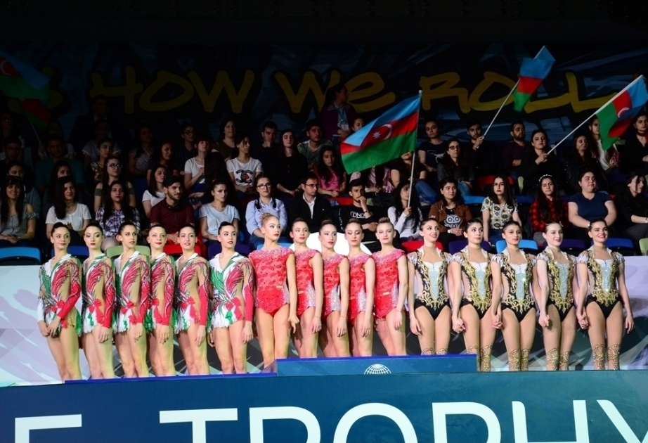 Les vainqueurs de la 6ème Coupe du monde de gymnastique rythmique sont récompensés