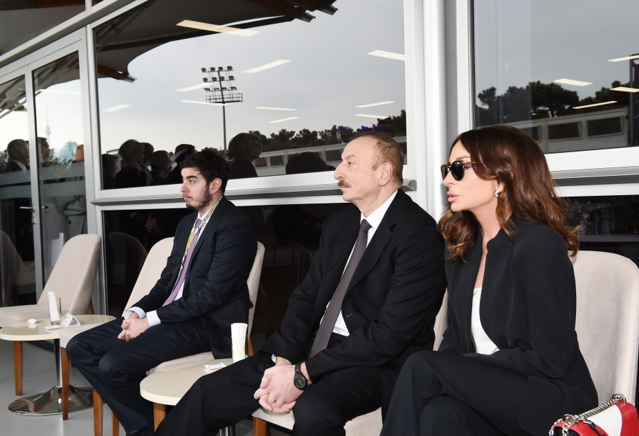 Le Grand-Prix d'Azerbaïdjan de Formule 1 est lancé  Le président Ilham Aliyev suit le GP d’Azerbaïdjan