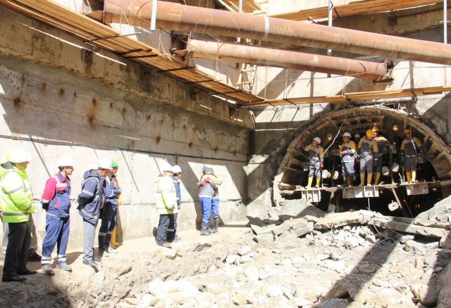 Metronun “Xocasən” deposunu “Avtovağzal” stansiyası ilə birləşdirən tunellərdən birinin qazıntı işləri tamamlanıb