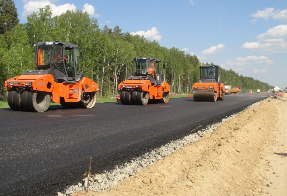 Staatspräsident Ilham Aliyev stellt für Bau neuer Automobilstraße in Goranboy bereit