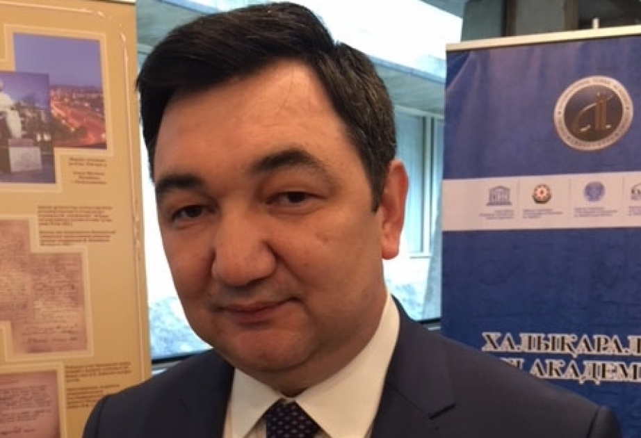 Darhan Kıdırali: UNESCO yox olmaq təhlükəsi ilə qarşılaşan türk dillərini qorumalıdır
