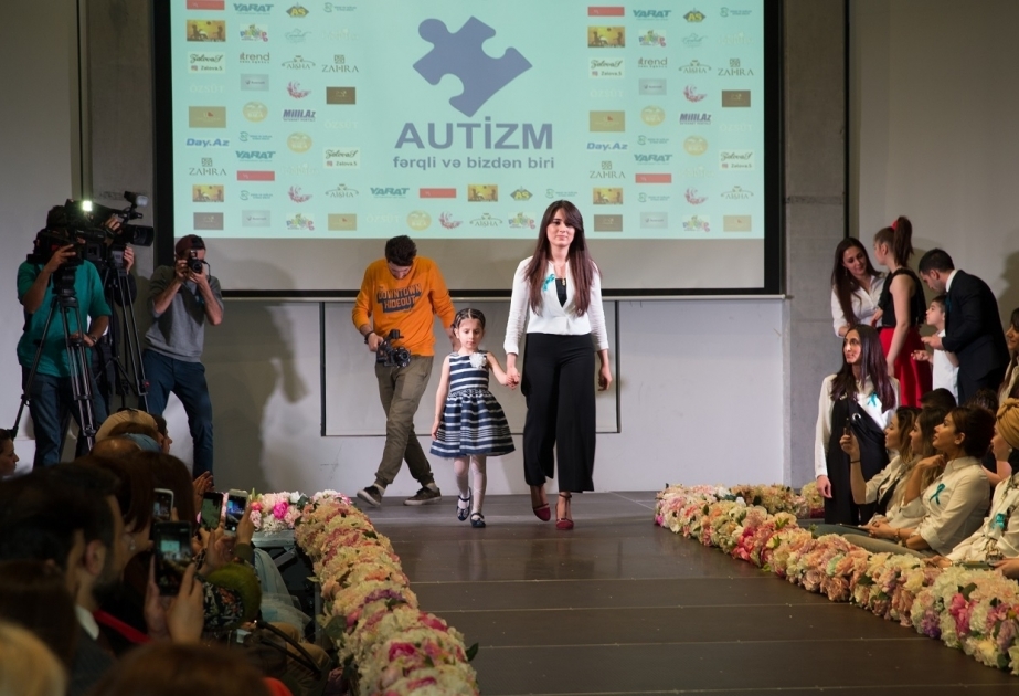 Autizmli uşaqlar podiuma çıxıblar