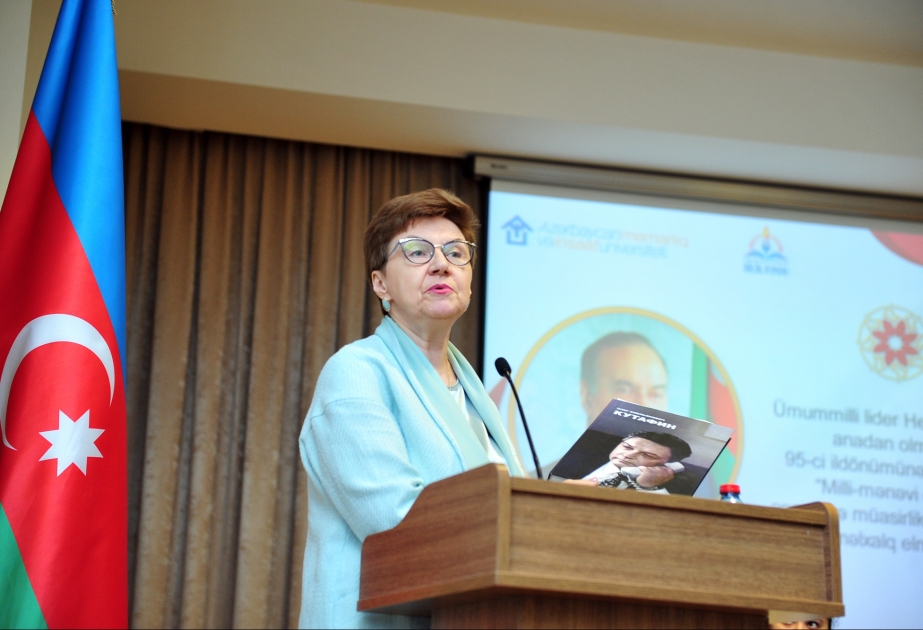 Rusiyalı professorun “Heydər Əliyev şəxsiyyəti: xatirələr” məruzəsi maraqla qarşılanıb