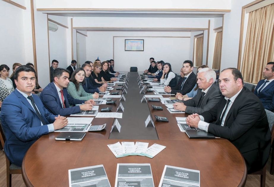 Naxçıvanda praktik mühasibatlığa həsr olunmuş təkmilləşdirici təlimlərə start verilib