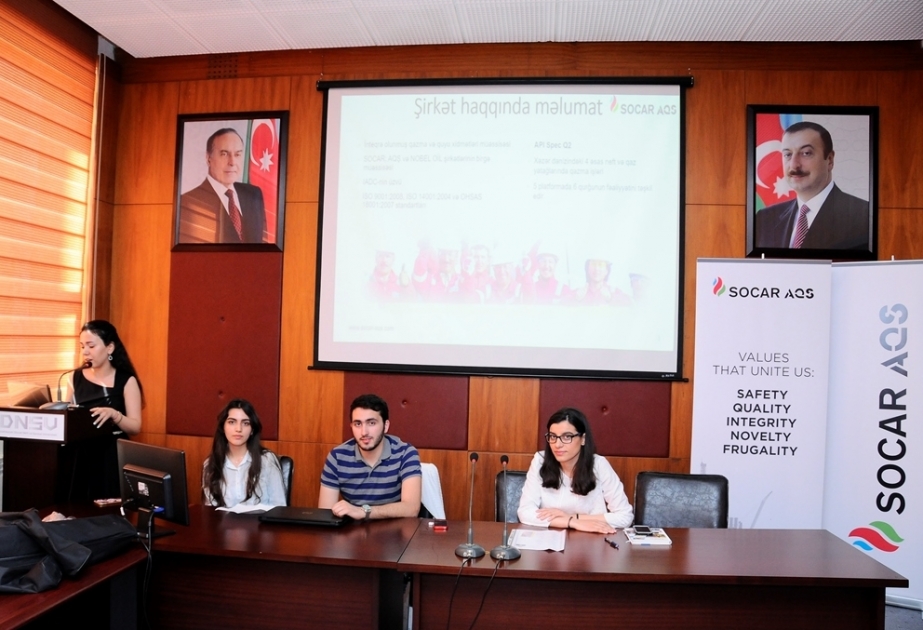 “SOCAR-AQŞ”nin nümayəndələri tələbələrlə təcrübələrini bölüşüblər