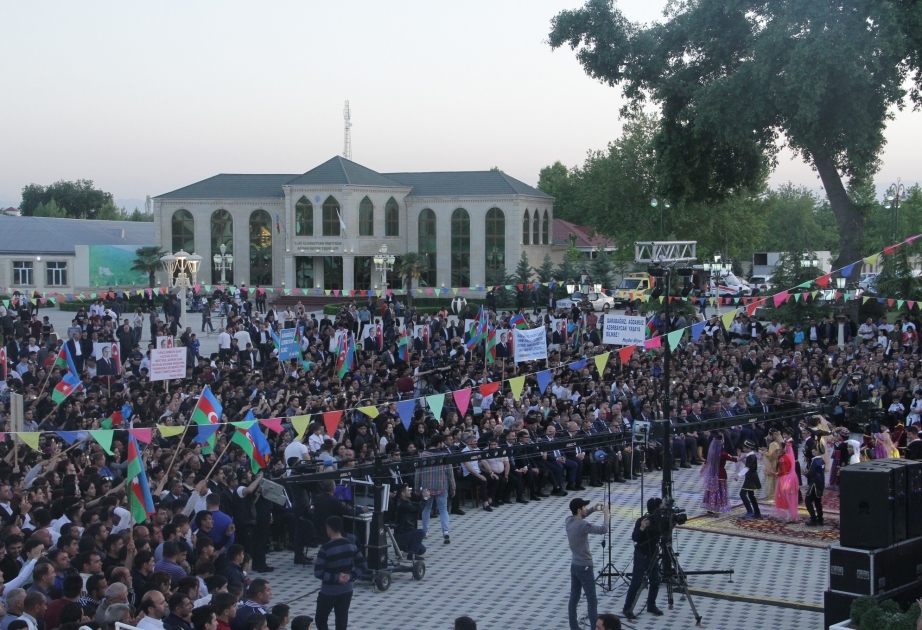 Ağdamda Ümummilli liderin 95 illiyinə həsr olunmuş konsert proqramı təqdim olunub