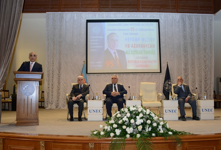 Elmi konfrans: Heydər Əliyev və Azərbaycan ali iqtisad təhsili VİDEO