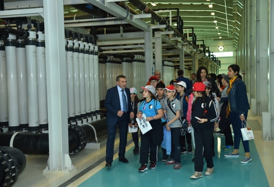 Azərbaycan Britaniya Kollecinin şagirdləri Ceyranbatan Ultrasüzgəcli Sutəmizləyici Qurğular Kompleksi ilə tanış olublar