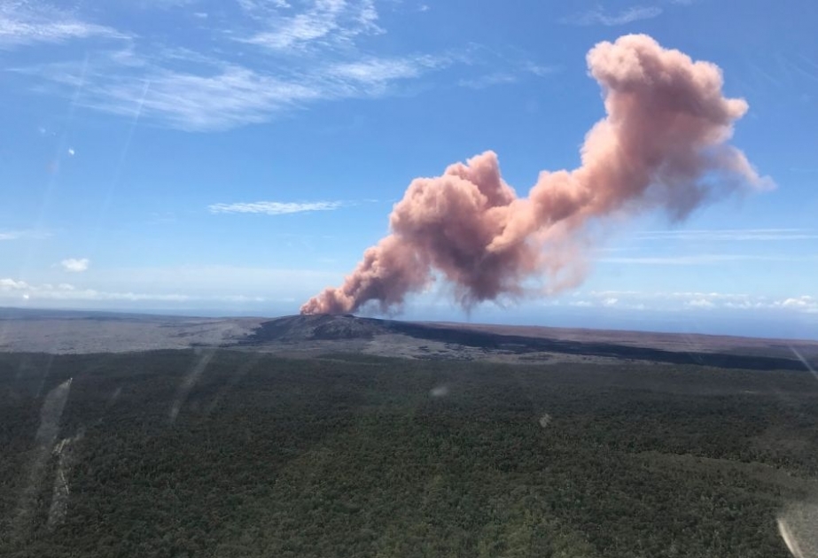 На Гавайях объявлена эвакуация в районе извержения вулкана
