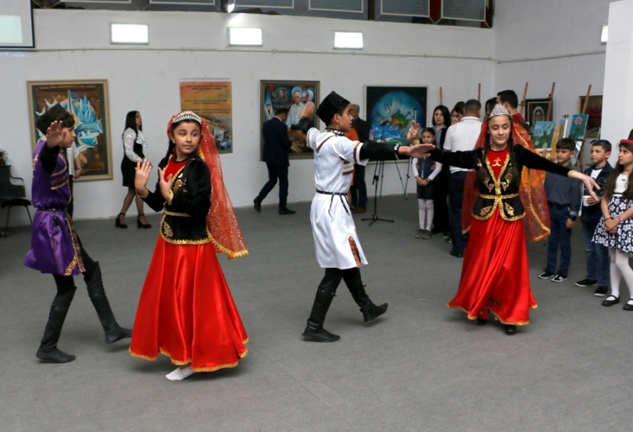 Sumqayıt rəsm qalereyasında Ulu Öndərə həsr olunan sərgi: “Vətənin qüdrətli şəxsiyyəti”