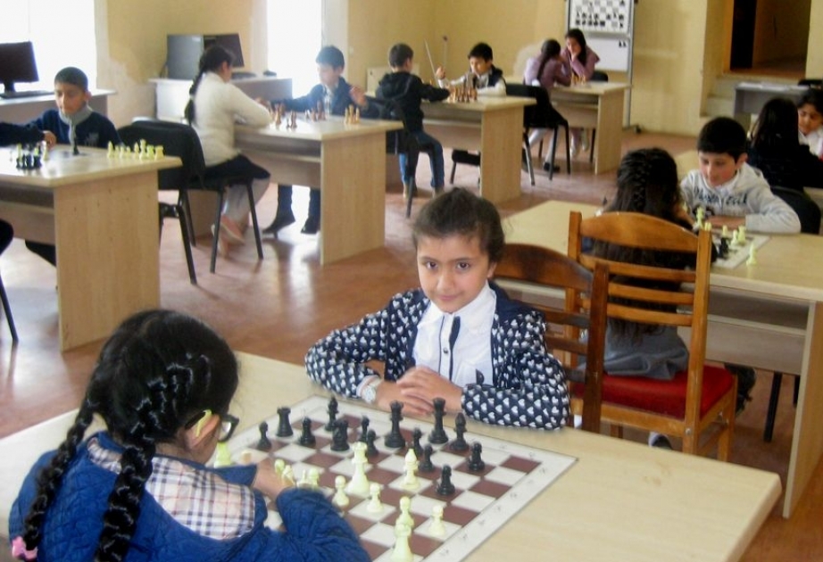 Ağstafada məktəblilər arasında şahmat yarışı keçirilib