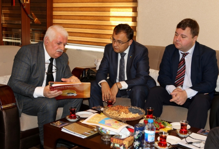 Ukrayna xarici işlər nazirinin müavini Azərbaycanda vətəndaş cəmiyyətinin rolunu yüksək qiymətləndirib