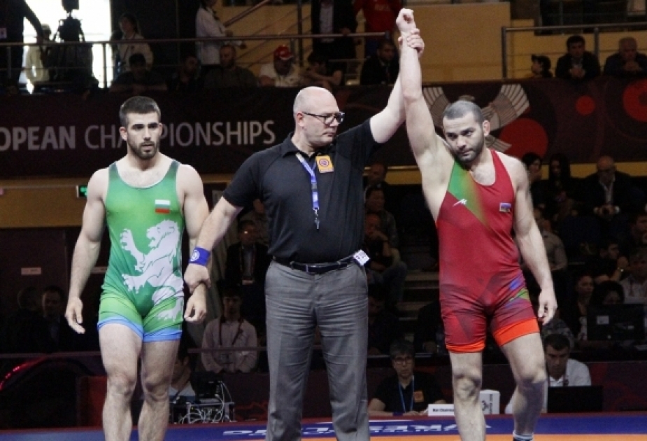 Sərbəst güləşçilərimiz Şərif Şərifov və Aleksandr Qostiyev Avropa çempionatının finalında mübarizə aparacaqlar