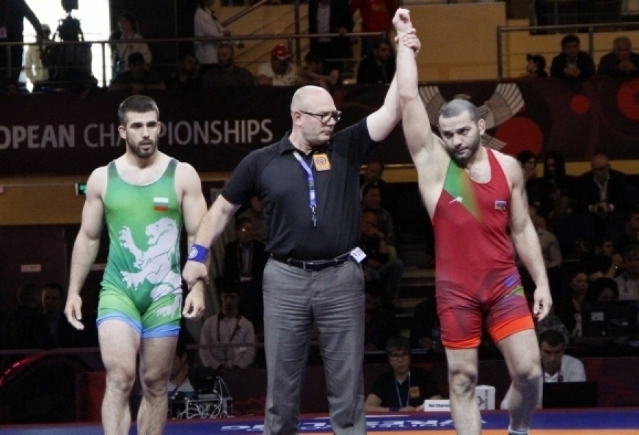EM in Russland: Aserbaidschans Freistilringer Scharif Scharifov und Aleksandr Gostijew im Finale
