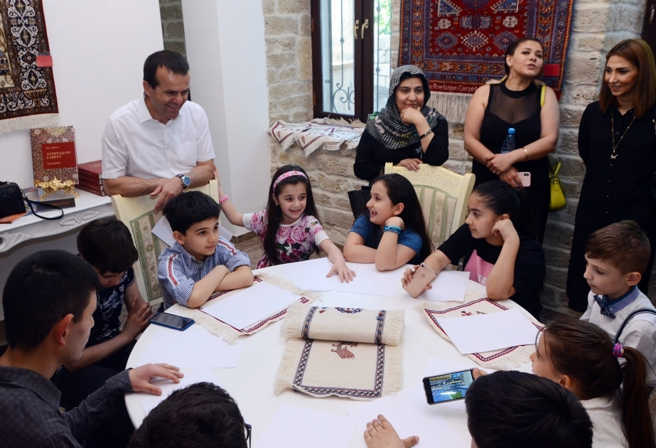 Azərbaycanda xalçaçılıq sənətinin qorunmasına və inkişafına böyük diqqət ayrılır