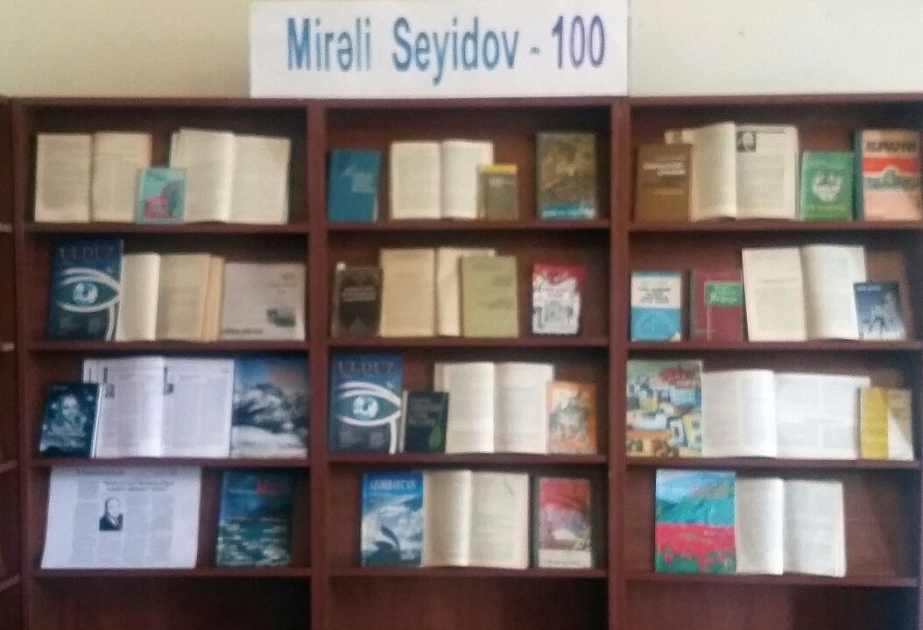 Milli Kitabxanada ədəbiyyatşünas alimin yubileyi ilə bağlı kitab sərgisi