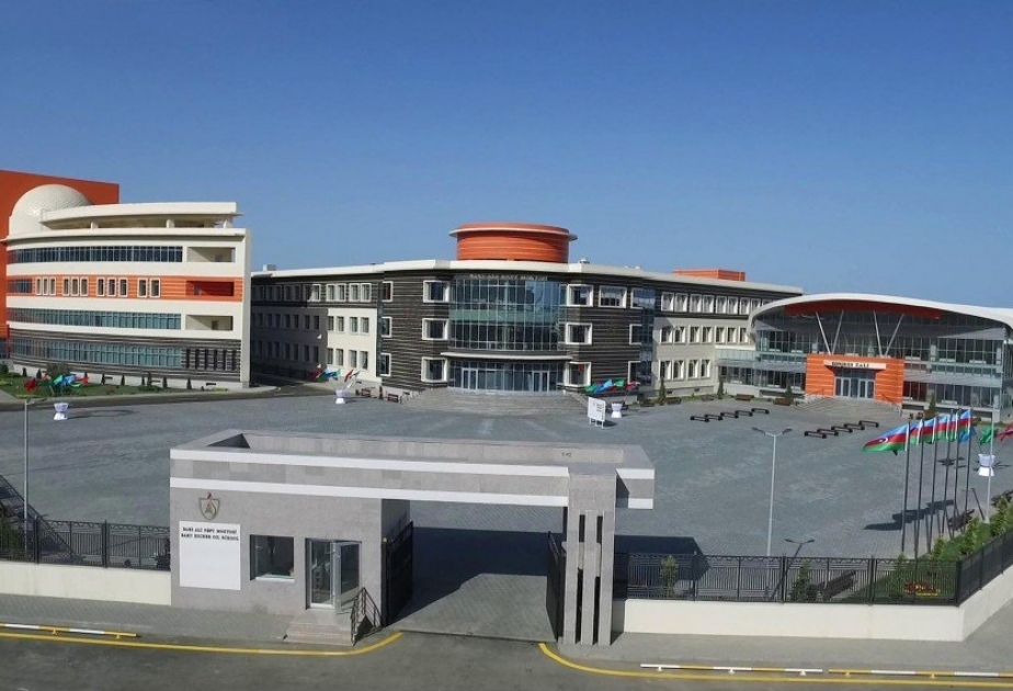 Bakı Ali Neft Məktəbində Layihə İdarəetmə Məktəbinin yeni “M3” qrupu açılıb