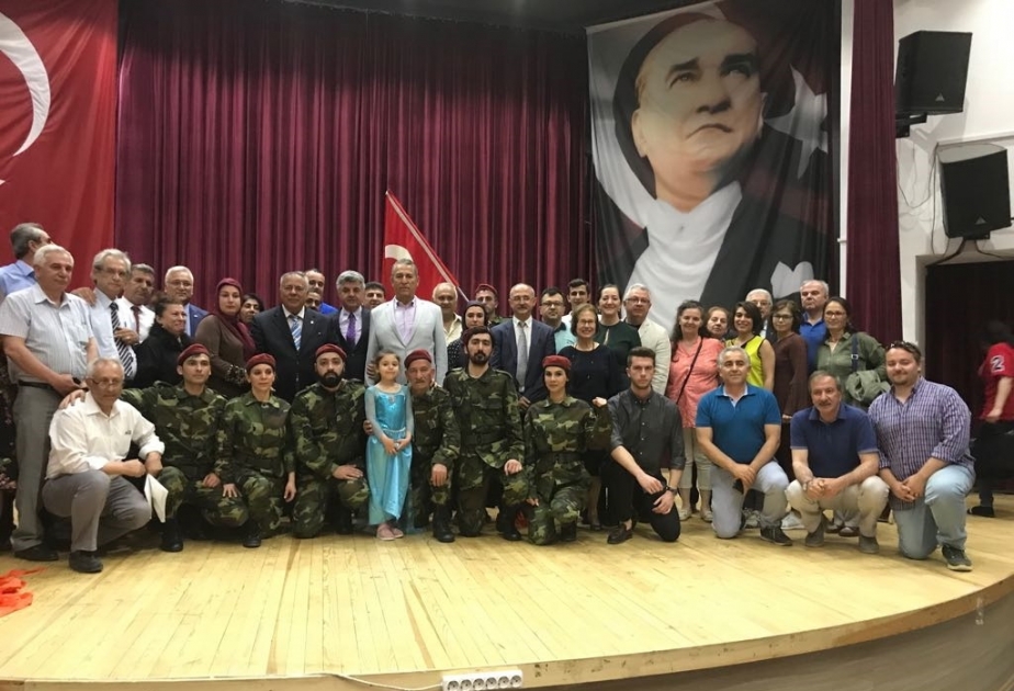 “Soyqırımı tarixinin dastanı” tamaşası İzmirdə oynanılıb
