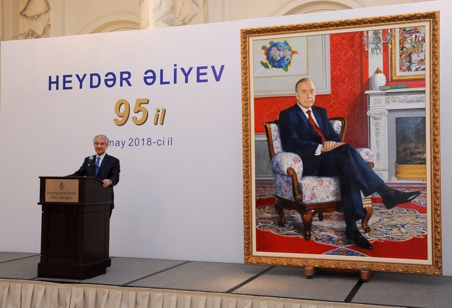 “Heydər Əliyev” portretinin təqdimat mərasimi olub VİDEO