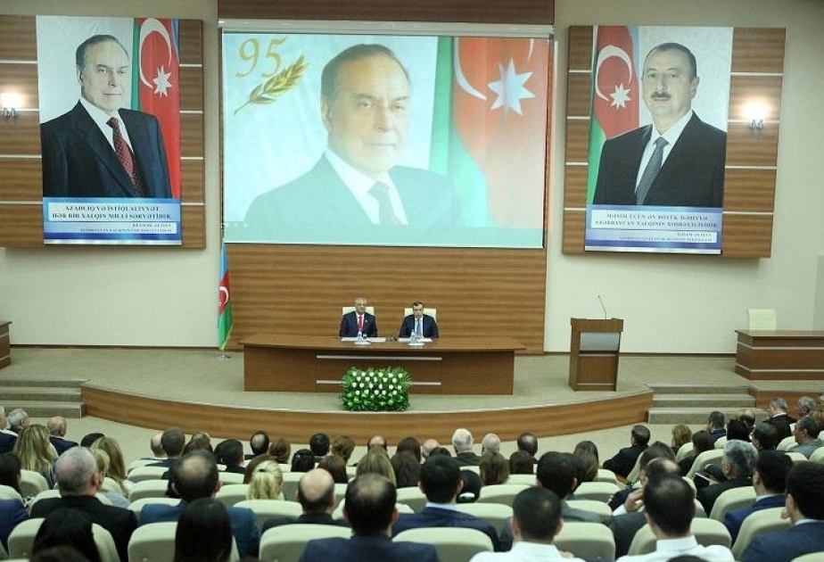 “Ulu öndər Heydər Əliyev - Azərbaycan dövlətinin qurucusu kimi” mövzusunda konfrans keçirilib