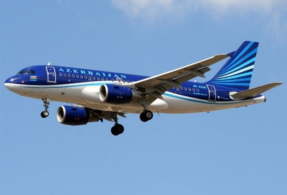 По техническим причинам самолет, вылетевший из Баку в Стамбул, обратно вернулся в бакинский аэропорт
