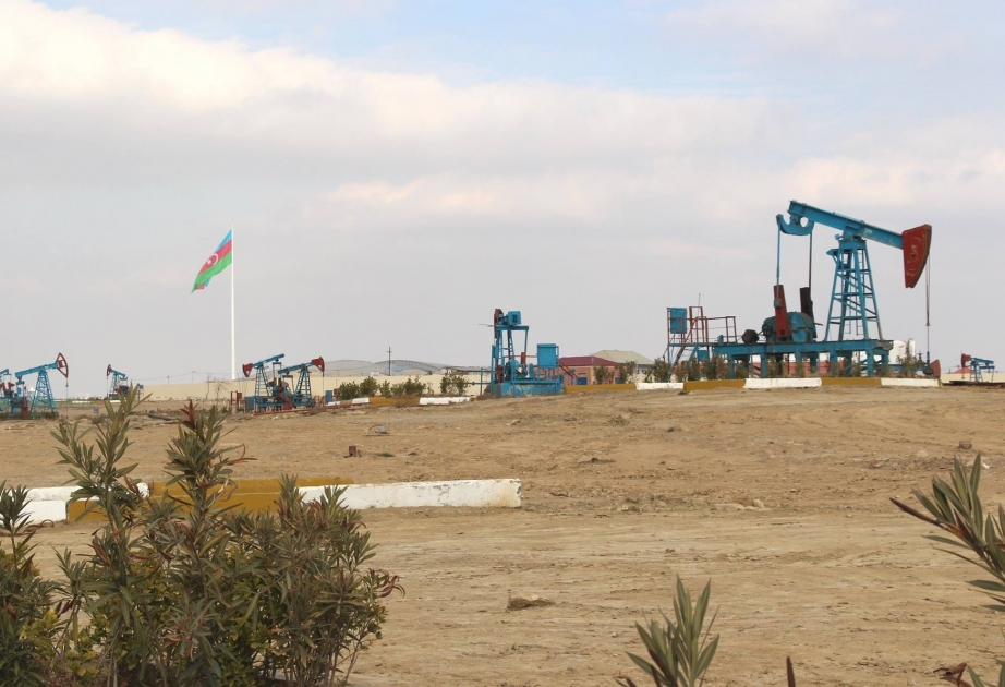 Bakıda neft istehsalı 2,2 faiz artıb, qaz hasilatı isə 5,8 faiz azalıb