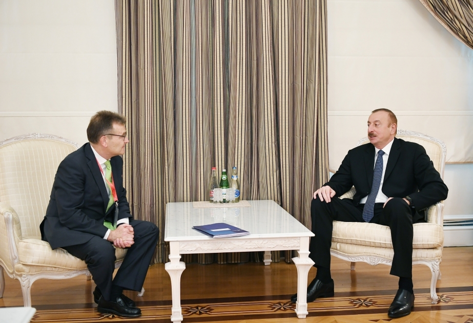 Entretien du président Ilham Aliyev avec le président de l'Association internationale des Ports VIDEO