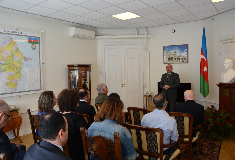 Azərbaycanın İsveçdəki səfirliyində ümummilli lider Heydər Əliyevin xatirəsi anılıb