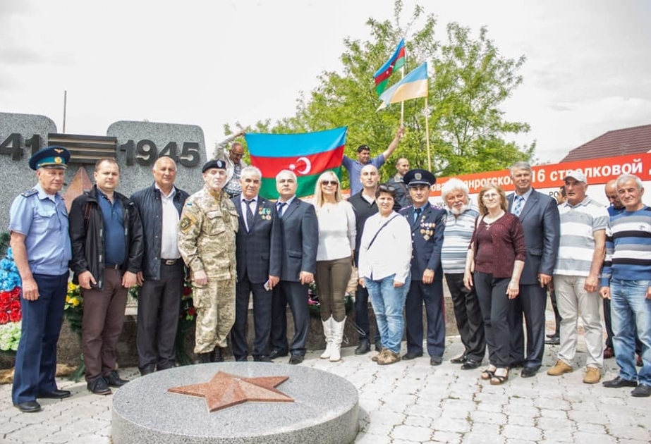 Ukraynanın bir çox şəhərlərində İkinci Dünya müharibəsində döyüşən azərbaycanlıların xatirəsi anılıb