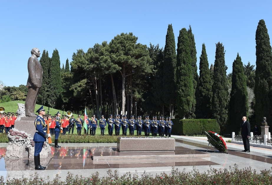 Heute ist 95. Geburtstag von Nationalleader Heydar Aliyev VIDEO