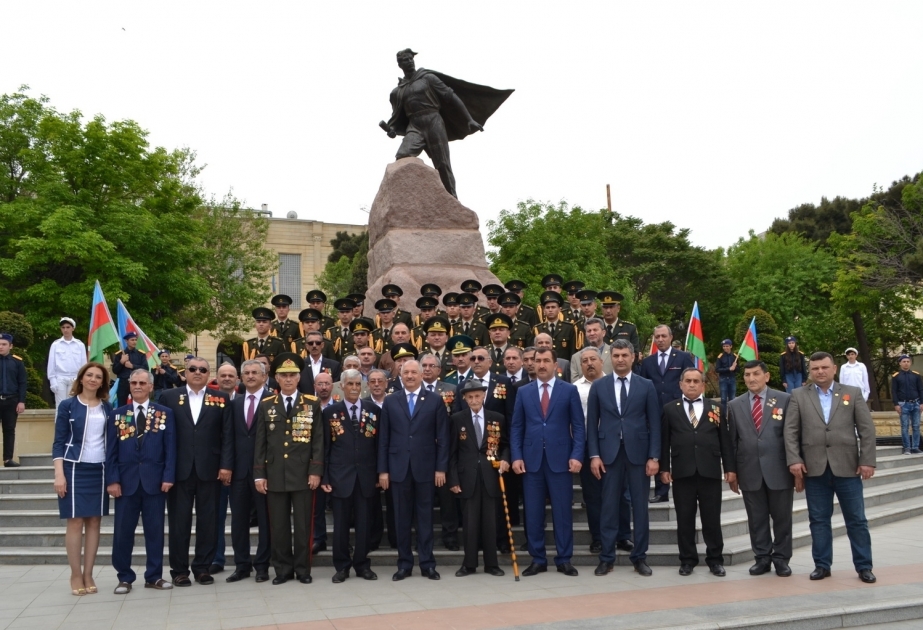 Paytaxt rayonlarında faşizm üzərində qələbənin 73-cü ildönümü qeyd edilib