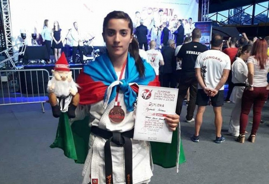 Karateçilərimiz Avropa çempionatında beş medal qazanıblar