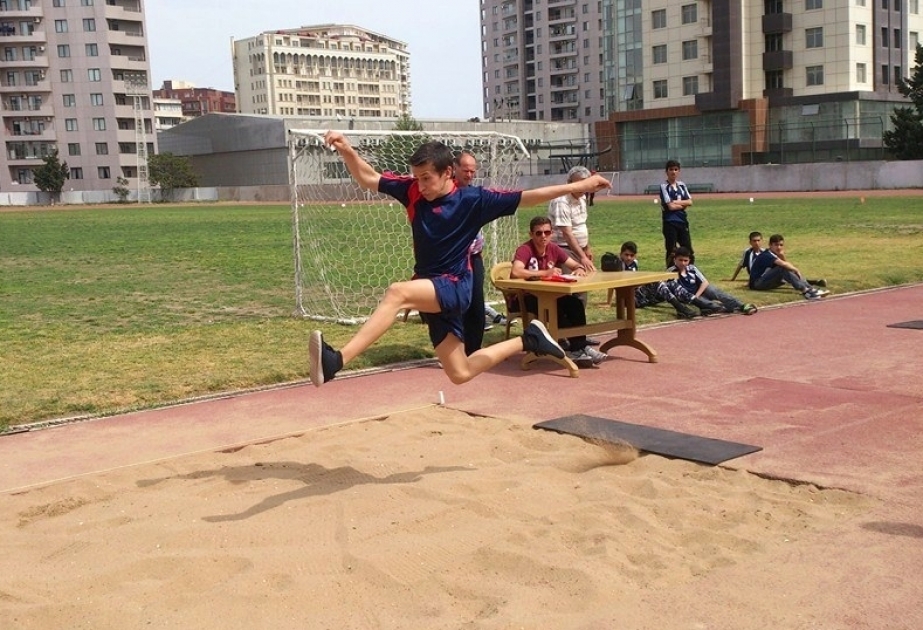 Məktəblilər arasında atletika dördnövçülüyü üzrə turnirin qalibləri müəyyənləşib
